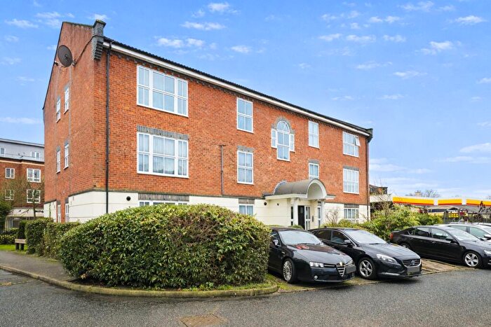 1 Bedroom Apartment To Rent In Mapeshill Place, Willesden Green, NW2