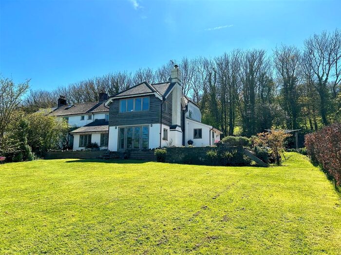 5 Bedroom Property To Rent In Stoke Wake, Blandford Forum, DT11