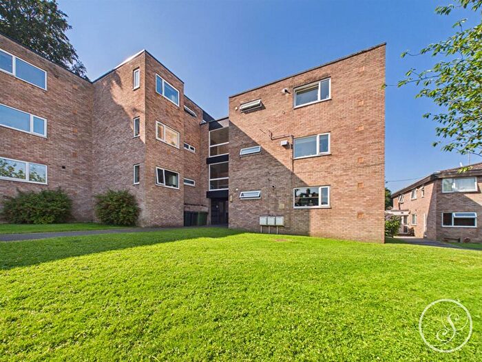 2 Bedroom Apartment For Sale In West Hill Avenue, Chapel Allerton, Leeds, LS7