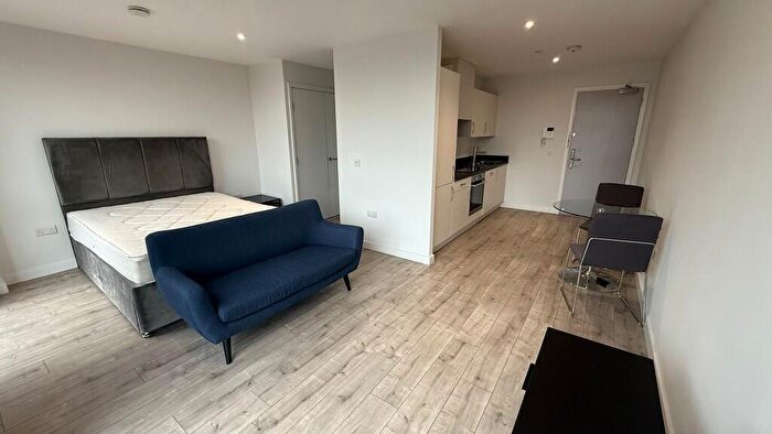 Studio To Rent In Crocus Street, Nottingham, Nottinghamshire, NG2