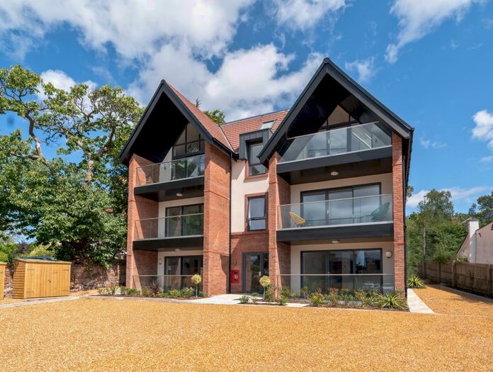 Houses for sale & to rent in CH48 3JS, Kirby Park Mansions, West Kirby