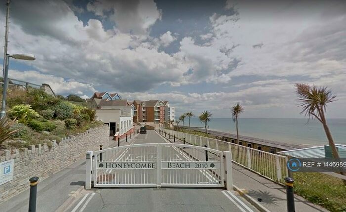 1 Bedroom Flat To Rent In Honeycombe Beach, Boscombe, Bournemouth, BH5