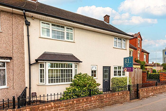 3 Bedroom Semi-Detached House For Sale In Church Road, Hartshill, Nuneaton, CV10
