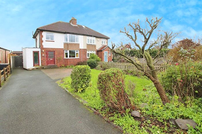 3 Bedroom Semi Detached House For Sale In Wakefield Road, Garforth, Leeds, LS25