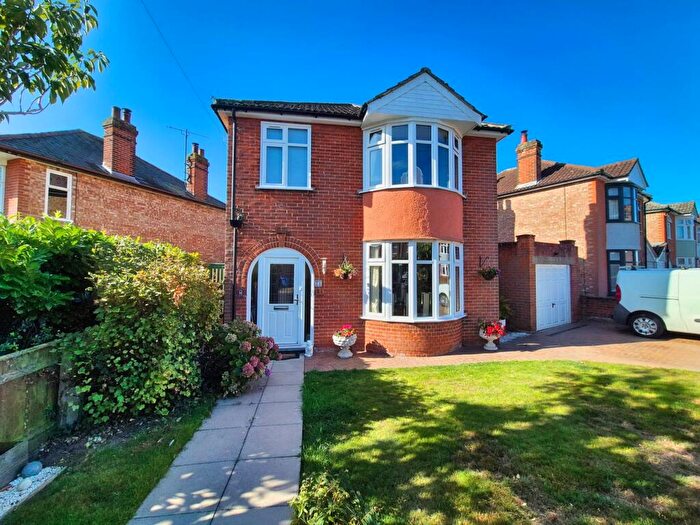 3 Bedroom Detached House For Sale In Dales View Road, Ipswich, IP1