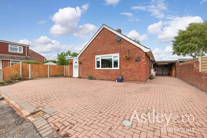 4 Bedroom Detached Bungalow For Sale In Raymond Close, Hellesdon, Norwich, NR6