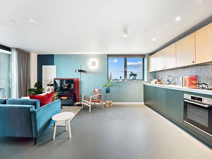 2 Bedroom Flat To Rent In Balfron Tower, St. Leonards Road, E14