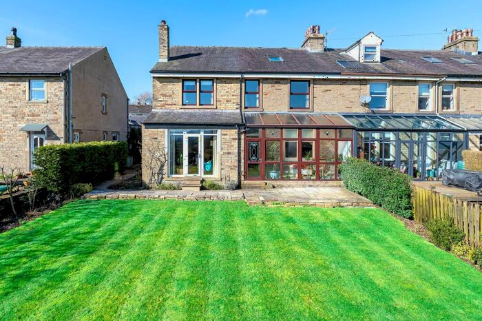 5 Bedroom End Of Terrace House For Sale In Brooklyn, Threshfield, Nr Grassington, Skipton, BD23