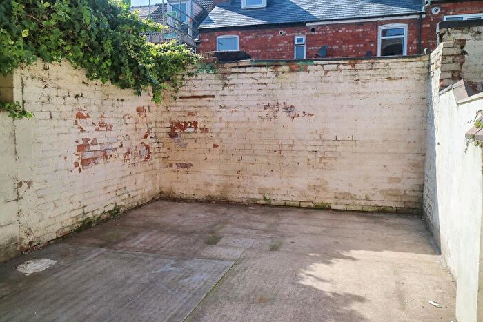2 Bedroom Terraced House For Sale In Belmont Street, Lincoln, Lincolnshire, LN2