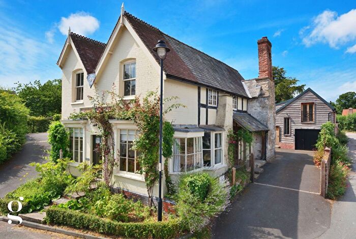 4 Bedroom Detached House For Sale In Market House, Pembridge, HR6