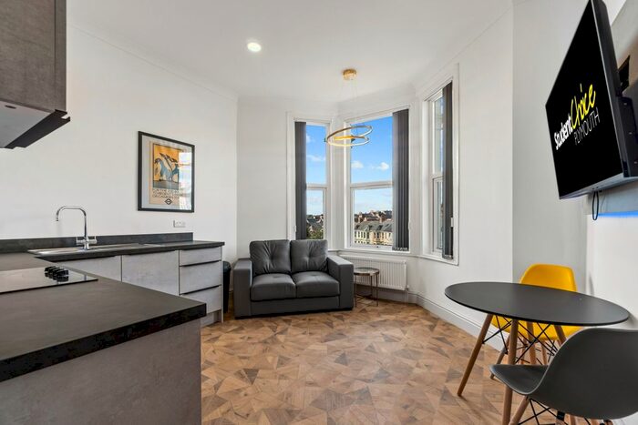 2 Bedroom Flat To Rent In North Road East, Plymouth, Devon, PL4