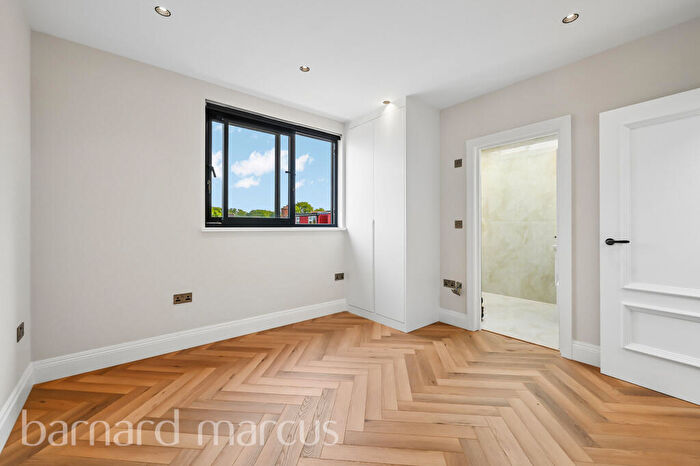 1 Bedroom Apartment To Rent In Hazlewood Avenue, Morden, SM4