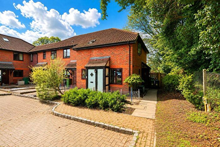 1 Bedroom End Of Terrace House For Sale In Medhurst Close, Chobham, Woking, Surrey, GU24