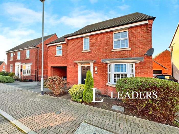 4 Bedroom Detached House To Rent In Dewsbury Crescent, ST18