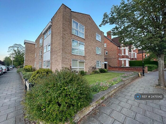2 Bedroom Flat To Rent In St Andrews Road, Bedford, MK40