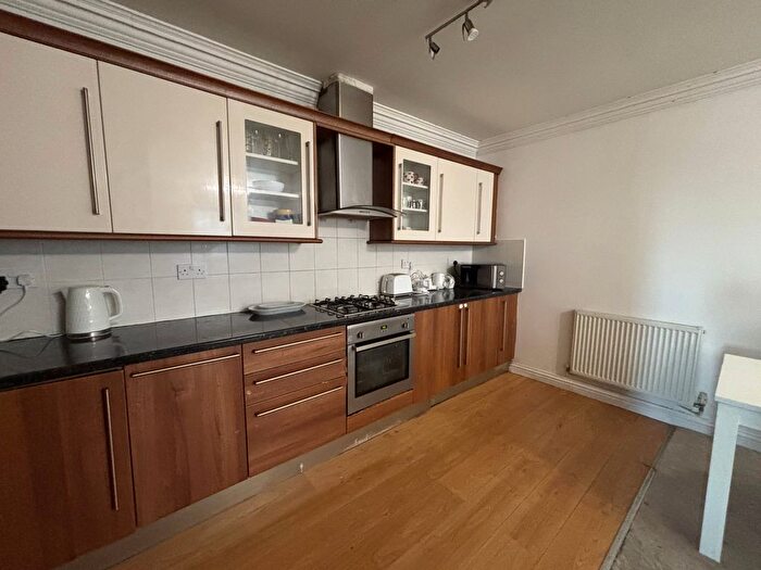 2 Bedroom Flat To Rent In Cranworth Place, Rotherham, S65