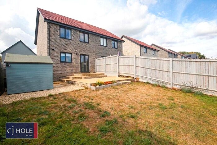 3 Bedroom Semi-Detached House To Rent In Cavendish Way, Bristol, South Gloucestershire, BS10