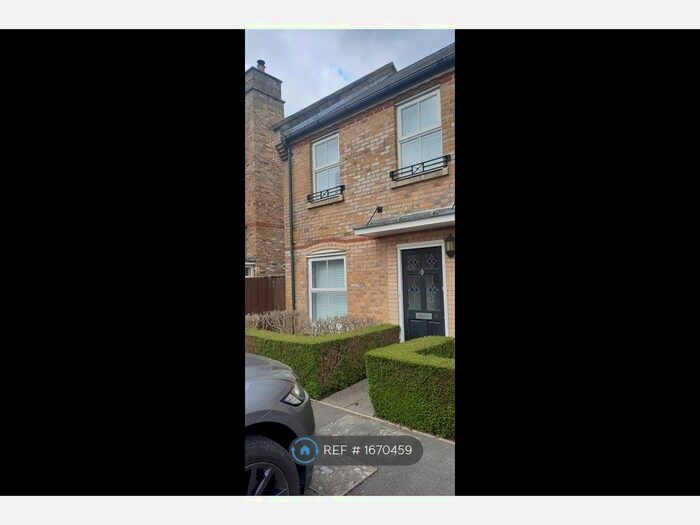 2 Bedroom Terraced House To Rent In Gowrie Place, Caterham, CR3