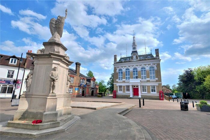 1 Bedroom Flat To Rent In Old Town Hall, Market Square, Staines-Upon-Thames, Surrey, TW18
