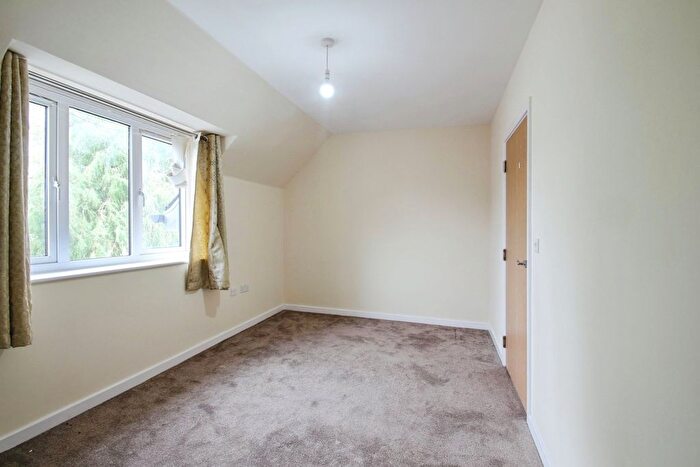 4 Bedroom Town House To Rent In Academy Place, Isleworth, TW7