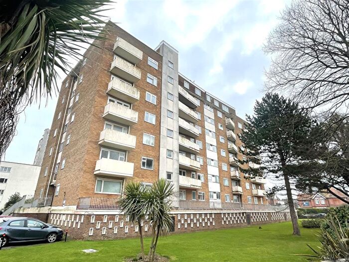 1 Bedroom Flat For Sale In Boundary Road, Worthing, BN11