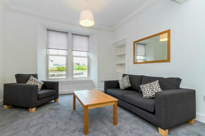 2 Bedroom Flat To Rent In Airthrey Road, Causewayhead, Stirling, FK9