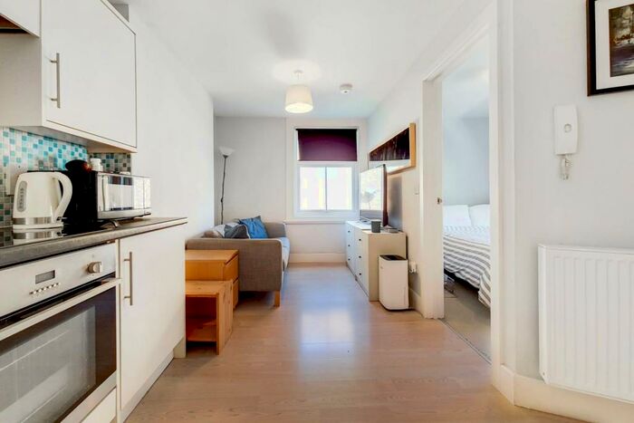 1 Bedroom Flat To Rent In Cavendish Road, Balham, London, SW12