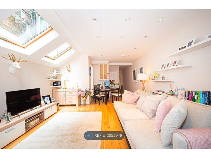 1 Bedroom Flat To Rent In Fulham Road, London, SW6