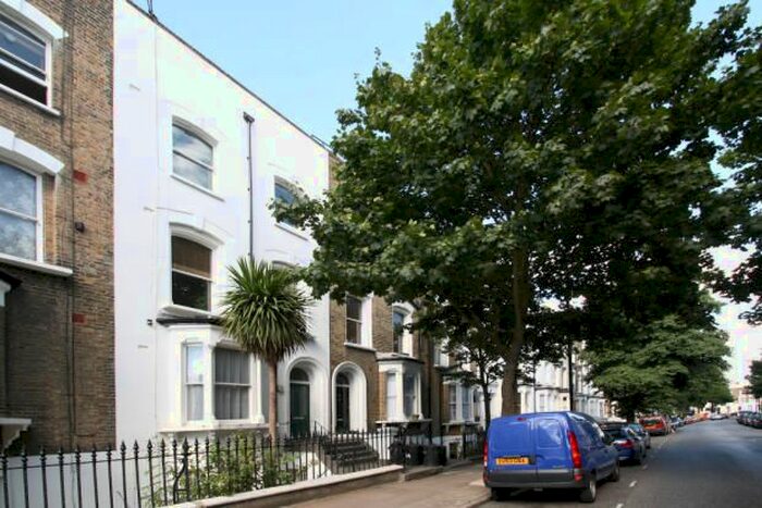 2 Bedroom Maisonette For Sale In Grosvenor Avenue, London Islington, N5