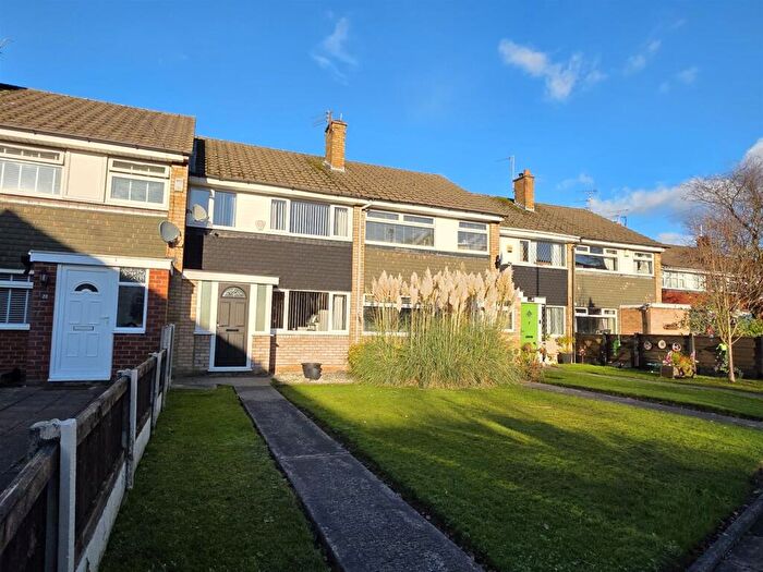 3 Bedroom Terraced House For Sale In Wexford Walk, Manchester, M22