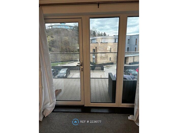 2 Bedroom Flat To Rent In Castle Hill Drive, Ebbsfleet Valley, Swanscombe, DA10