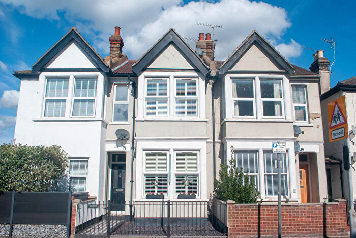 3 Bedroom Terraced House For Sale In Rectory Grove, Leigh-on-sea, SS9