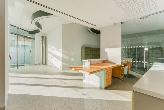 Apartment To Rent In Unity Place, RG24