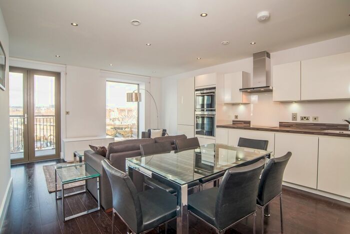 2 Bedroom Flat To Rent In Regent Canalside, Camden Road, Camden, London, NW1