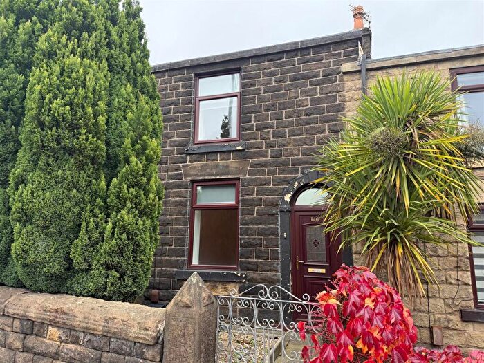 2 Bedroom Cottage To Rent In Turton Road, Bolton, BL2
