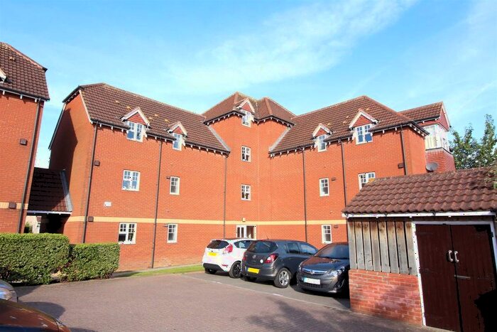 2 Bedroom Flat To Rent In Arthurs Close, Emersons Green, Bristol, BS16