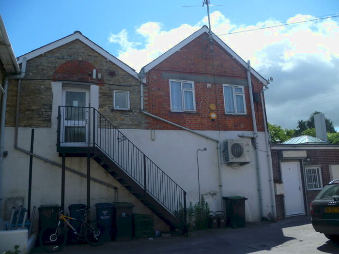 1 Bedroom Flat To Rent In High Street, Gillingham, SP8
