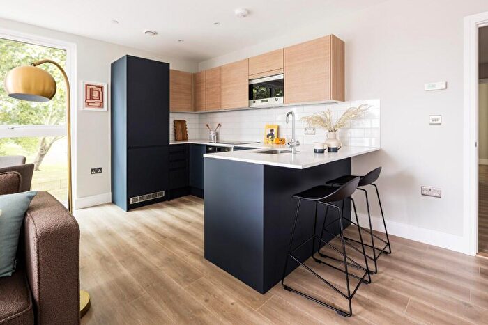 2 Bedroom Apartment To Rent In Neptune Wharf, London, SE8
