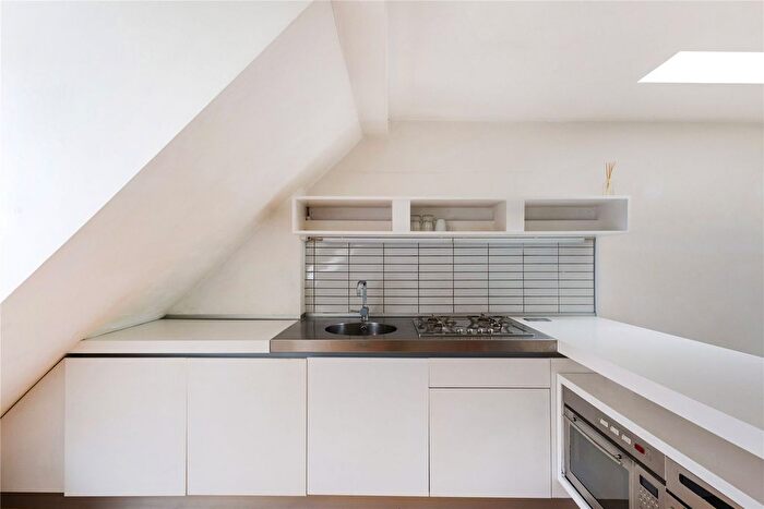 1 Bedroom Flat To Rent In Russell Road, London, W14