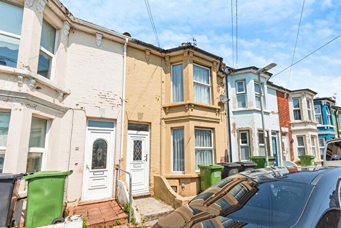 3 Bedroom Terraced House For Sale In Grove Road, Hastings, TN35