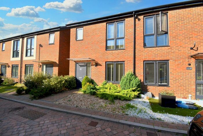 2 Bedroom Semi-Detached House To Rent In Romney Crescent, Ashford, TN23