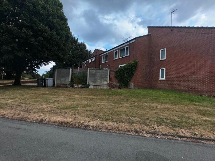 5 Bedroom Terraced House For Sale In Donagh Close, Macclesfield, Cheshire, SK10