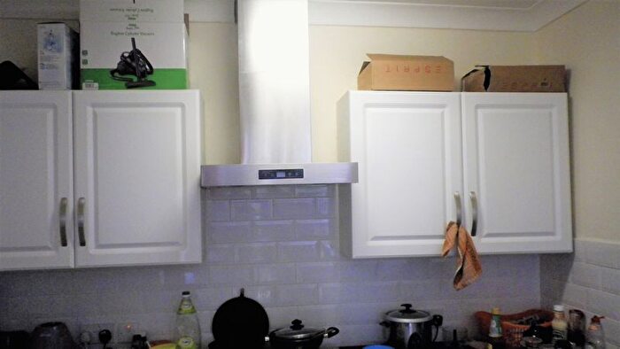 1 Bedroom Terraced House To Rent In Belgrave Road, Cranbrook, Ilford, IG1