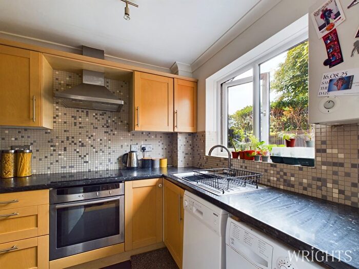 3 Bedroom Terraced House For Sale In Bull Stag Green, Hatfield, AL9