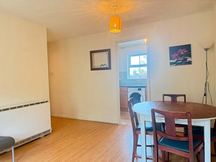 2 Bedroom Flat To Rent In Awgar Stone Road, Oxford, OX3