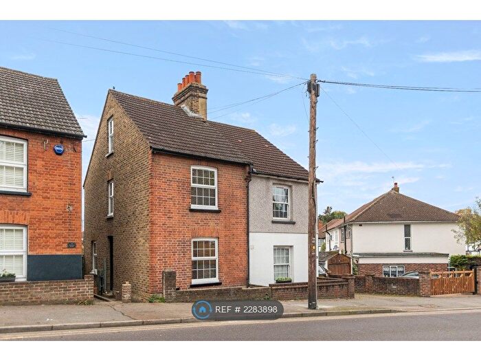 4 Bedroom Semi-Detached House To Rent In Bridgen Road, Bexley, DA5