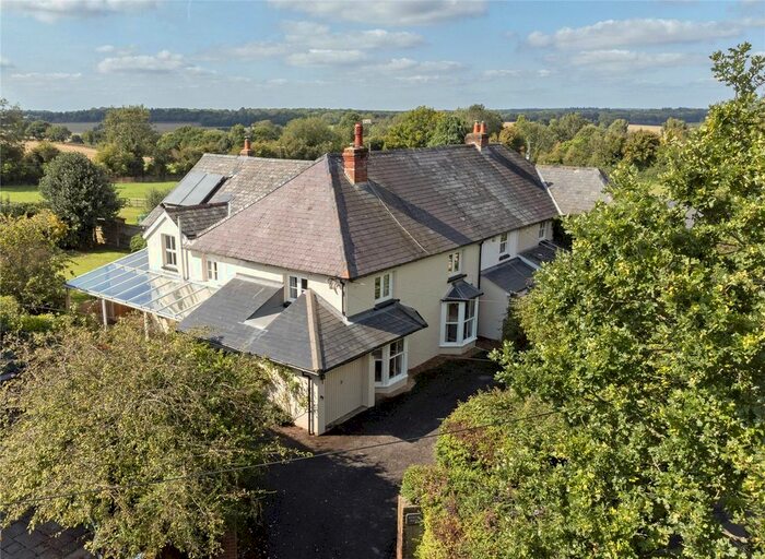 5 Bedroom Semi-Detached House For Sale In Church Street, Bentworth, Alton, Hampshire, GU34
