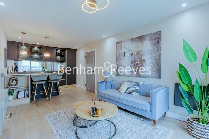 2 Bedroom Flat To Rent In Heritage Avenue, Colindale, NW9