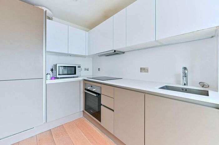 2 Bedroom Flat To Rent In Engineers Way, Wembley Park, Wembley, HA9