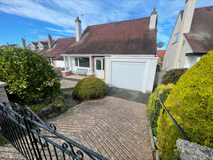 3 Bedroom House To Rent In Wynn Drive, Old Colwyn, LL29